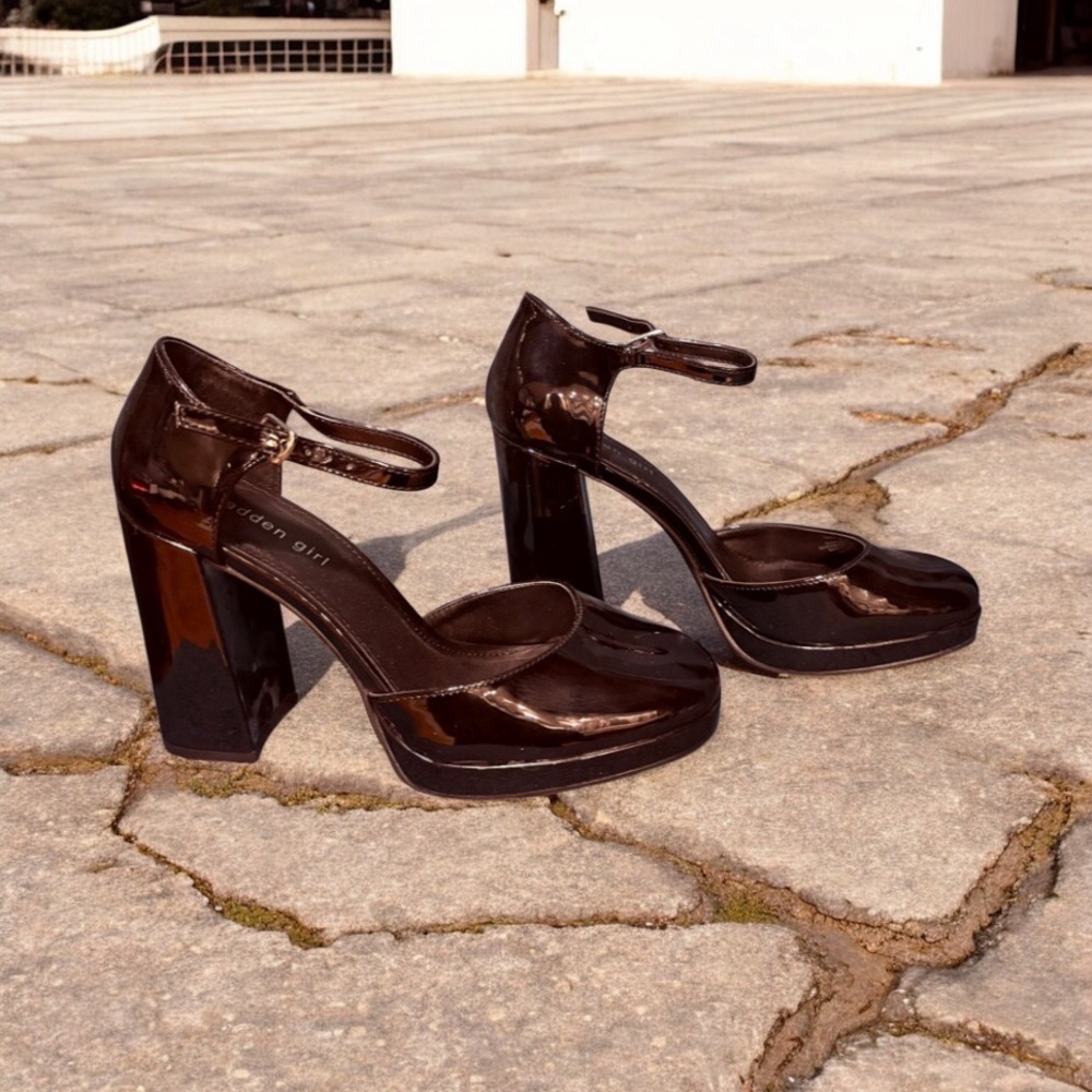 Madden Girl Black Patent Leather Mary Jane Platform Heels Sz 8.5 - Picture 6 of 10